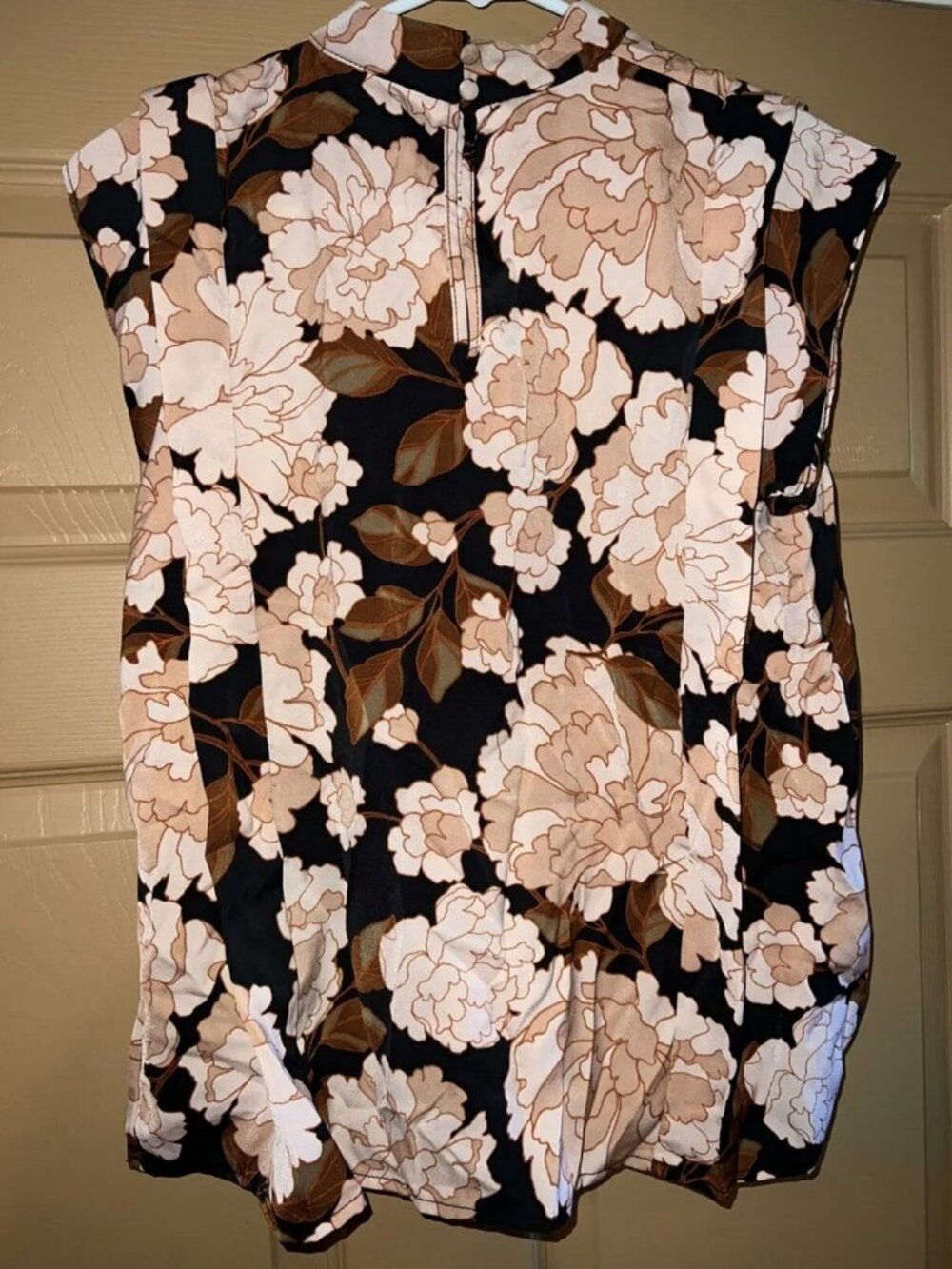 Floating Mums Floral Pink Peach Flowers Silky Cap Sleeve High Neck Blouse 2XL - Picture 2 of 2